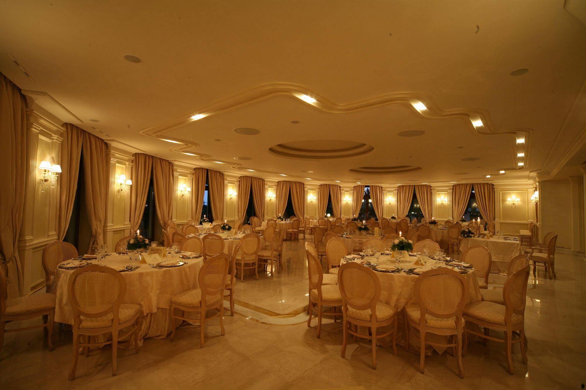 Park Hotel Villaferrata غروتافراتا المظهر الخارجي الصورة