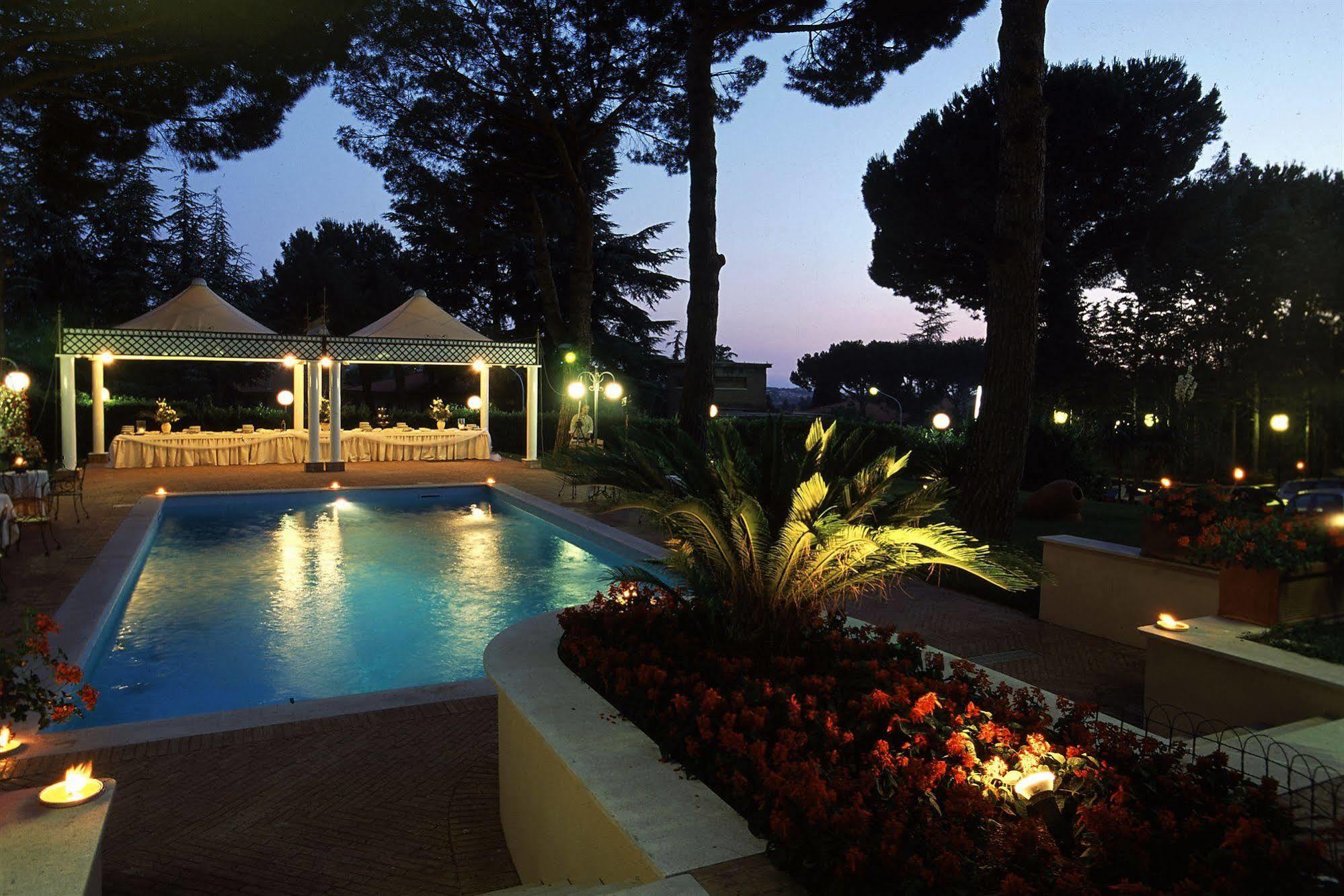 Park Hotel Villaferrata غروتافراتا المظهر الخارجي الصورة